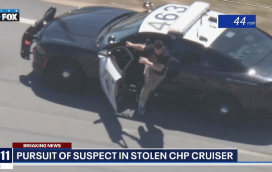 L.A. POLICE CHASE SUSPECT DIES After Jumping Out Of Stolen Cop Car